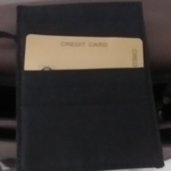 NWT. Mocca Handbag - Picture 7 of 9